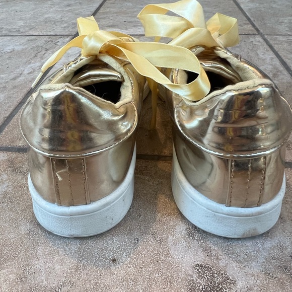 GOLD METALLIC Fashion Forward smeakers - Picture 10 of 14